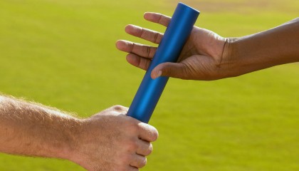 开云体育登录-西甲国家德比与NBA激战，体育如何成为现代社会的安全阀？