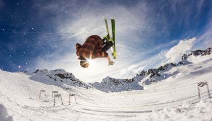 开云体育入口-凯塞多关键回合不手软，塞维利亚关键战突围多特蒙德