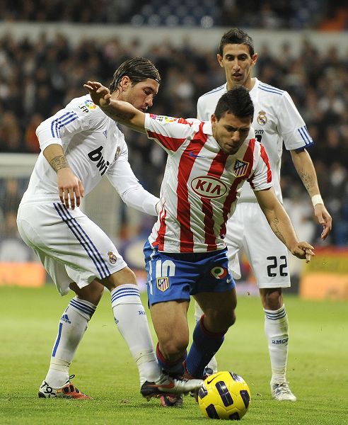 马德里竞技轻取勒沃库森，皮克关键制胜