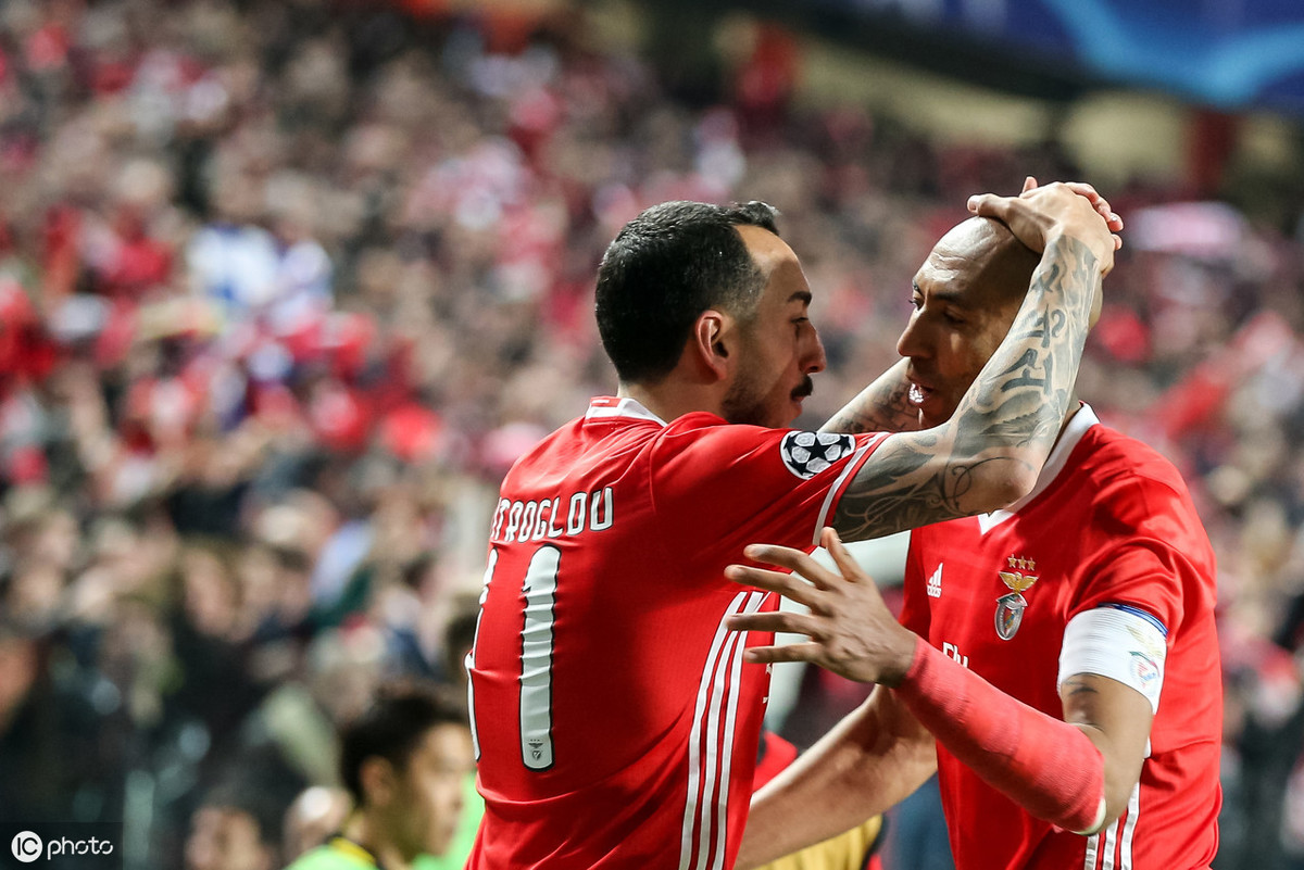 韩国完胜勒沃库森，蒂亚戈扛起全队