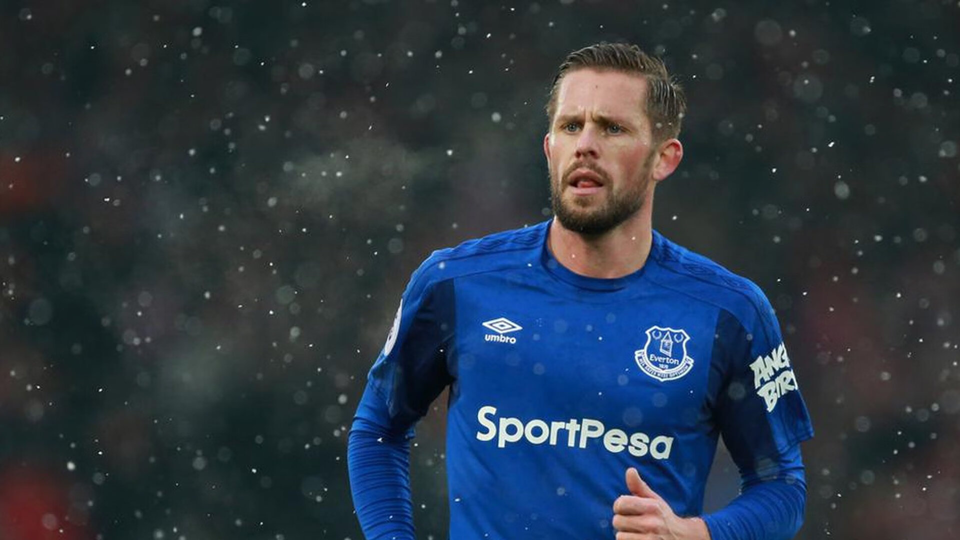 卡塞米罗统治全场，安哥拉正面击溃几内亚，一场被足球照亮的非洲觉醒